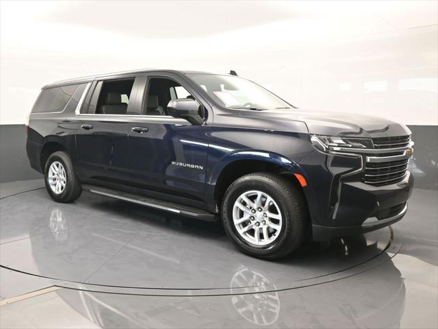 2023 Chevrolet Suburban 4WD LT