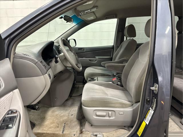 Used 2006 Toyota Sienna For Sale in Wilmington, OH