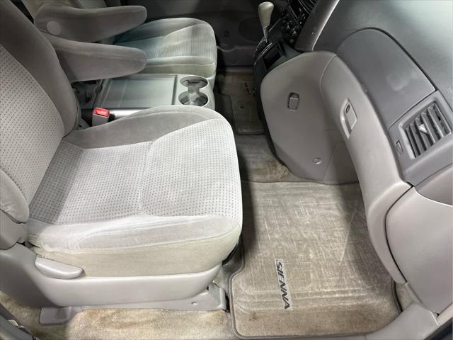 Used 2006 Toyota Sienna For Sale in Wilmington, OH