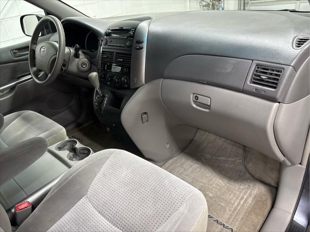 Used 2006 Toyota Sienna For Sale in Wilmington, OH