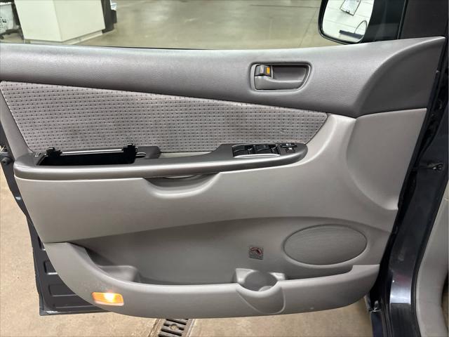 Used 2006 Toyota Sienna For Sale in Wilmington, OH