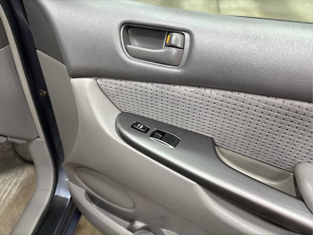 Used 2006 Toyota Sienna For Sale in Wilmington, OH