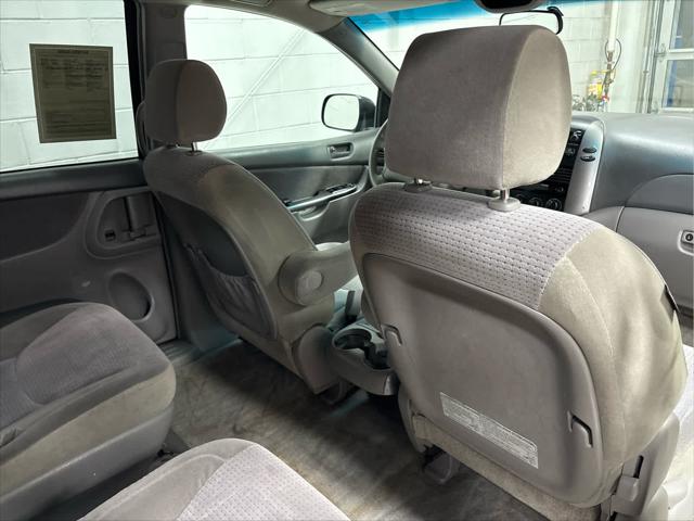 Used 2006 Toyota Sienna For Sale in Wilmington, OH