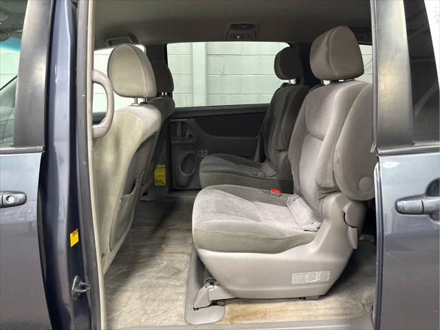 Used 2006 Toyota Sienna For Sale in Wilmington, OH