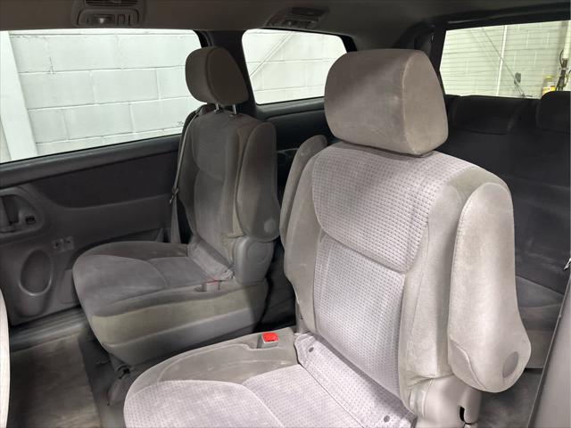 Used 2006 Toyota Sienna For Sale in Wilmington, OH