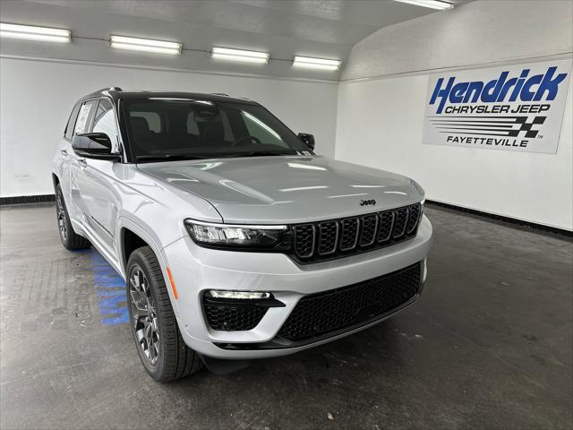 2025 Jeep Grand Cherokee GRAND CHEROKEE SUMMIT RESERVE 4X4