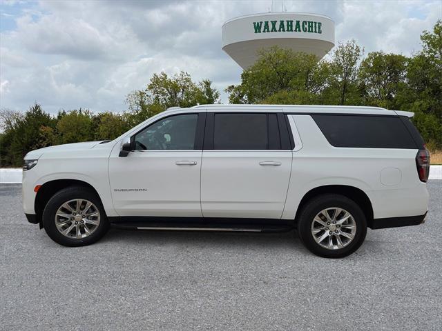 2023 Chevrolet Suburban 4WD Premier
