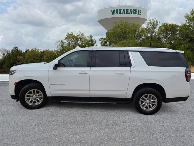 2023 Chevrolet Suburban 2WD LT
