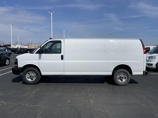 2023 GMC Savana Cargo RWD 2500 Extended Wheelbase Work Van