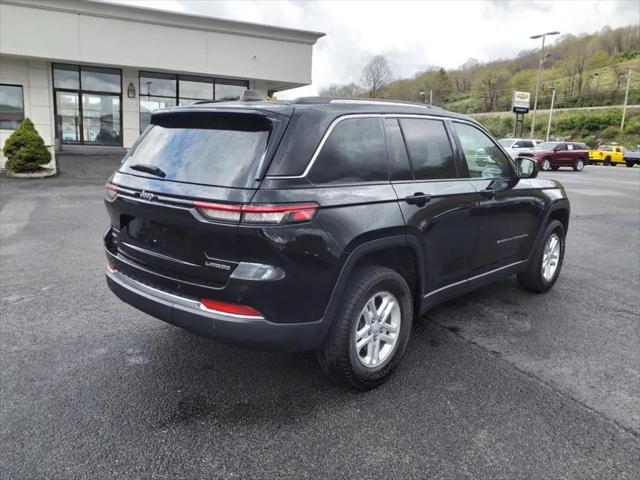 2023 Jeep Grand Cherokee Laredo 4x4