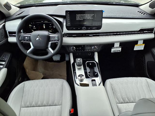 2025 Mitsubishi Outlander PLATINUM EDITION 2.5 S-AWC