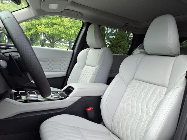 2025 Mitsubishi Outlander PLATINUM EDITION 2.5 S-AWC