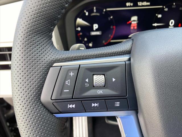 2025 Mitsubishi Outlander PLATINUM EDITION 2.5 S-AWC