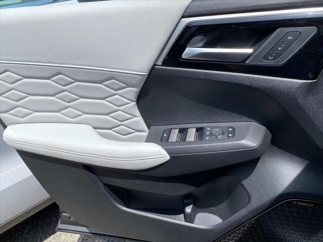 2025 Mitsubishi Outlander PLATINUM EDITION 2.5 S-AWC