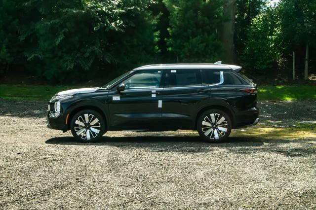 2025 Mitsubishi Outlander PLATINUM EDITION 2.5 S-AWC