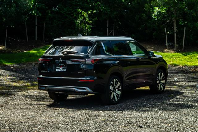 2025 Mitsubishi Outlander PLATINUM EDITION 2.5 S-AWC