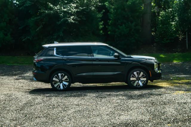 2025 Mitsubishi Outlander PLATINUM EDITION 2.5 S-AWC