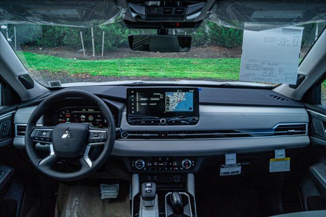 2025 Mitsubishi Outlander PLATINUM EDITION 2.5 S-AWC