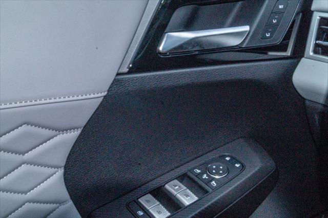 2025 Mitsubishi Outlander PLATINUM EDITION 2.5 S-AWC