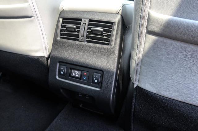 2025 Mitsubishi Outlander PLATINUM EDITION 2.5 S-AWC