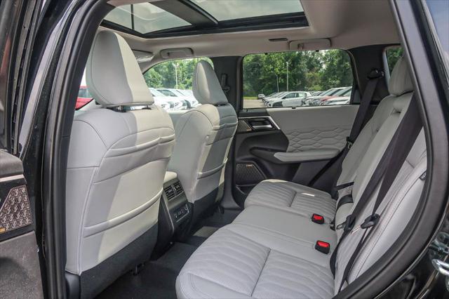 2025 Mitsubishi Outlander PLATINUM EDITION 2.5 S-AWC