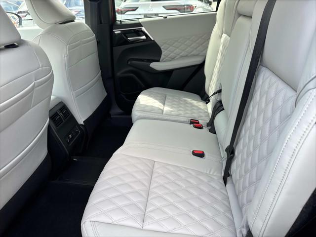 2025 Mitsubishi Outlander PHEV SEL S-AWC