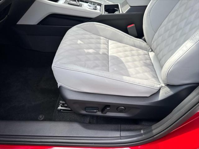 2025 Mitsubishi Outlander PHEV SEL S-AWC