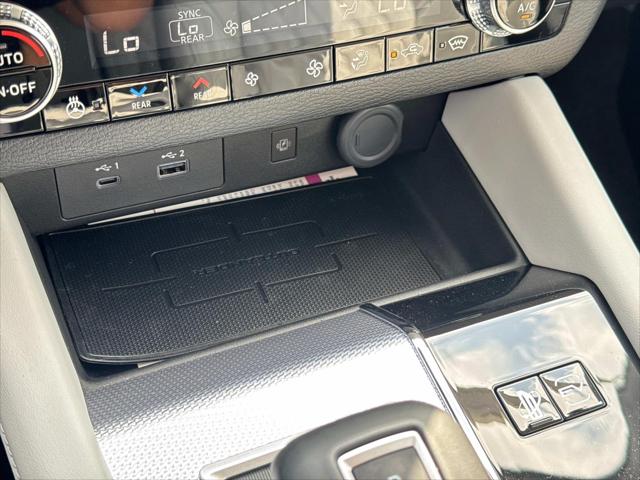 2025 Mitsubishi Outlander PHEV SEL S-AWC