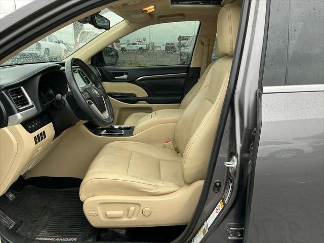 Used 2014 Toyota Highlander For Sale in Muscle Shoals, AL