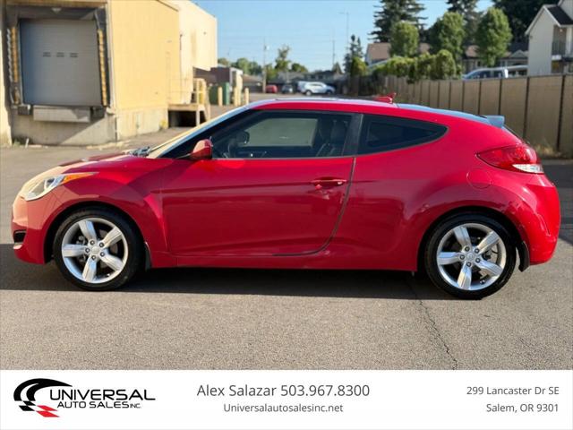2013 Hyundai Veloster Base w/Gray