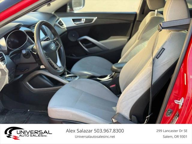 2013 Hyundai Veloster Base w/Gray