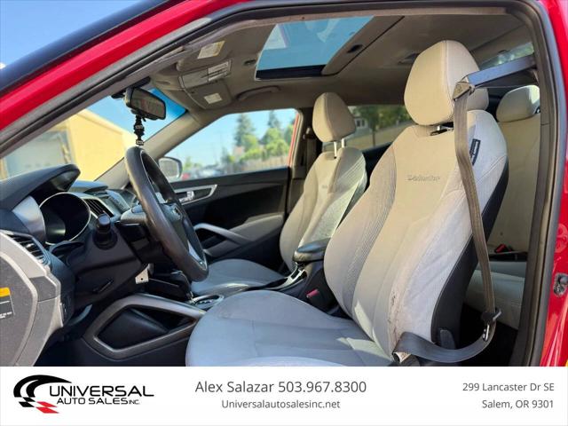 2013 Hyundai Veloster Base w/Gray
