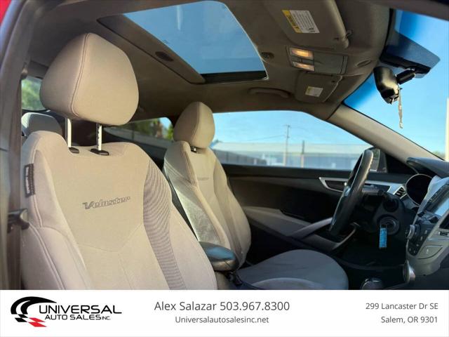 2013 Hyundai Veloster Base w/Gray