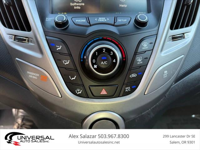 2013 Hyundai Veloster Base w/Gray