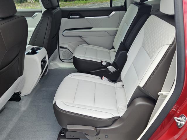 2025 GMC Acadia AWD Denali