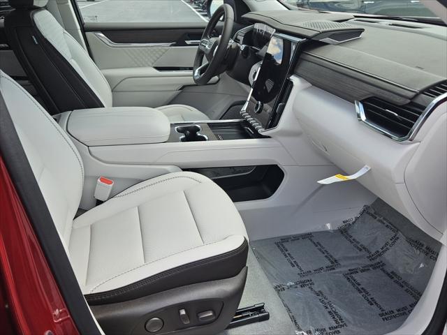 2025 GMC Acadia AWD Denali