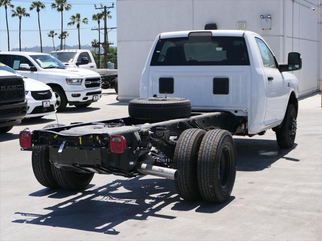 2025 RAM Ram 3500 Chassis Cab RAM 3500 TRADESMAN CHASSIS REGULAR CAB 4X4 84 CA 2025 RAM Ram 3500 Chassis Cab RAM 3500 TRADESMAN CHASSIS REGULAR CAB 4X4 84 CA