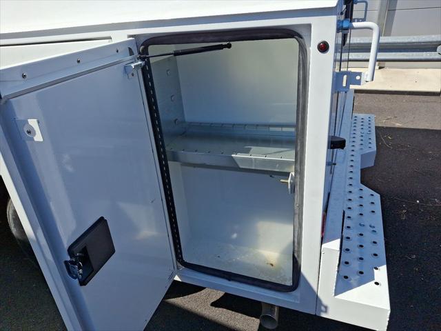2024 Chevrolet Express Cutaway Work Van