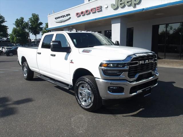 2025 RAM Ram 3500 RAM 3500 TRADESMAN CREW CAB 4X4 8 BOX