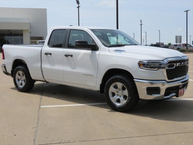 2025 RAM Ram 1500 RAM 1500 TRADESMAN QUAD CAB 4X2 64 BOX