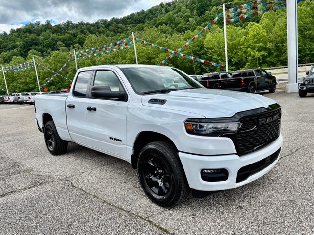 2025 RAM Ram 1500 RAM 1500 TRADESMAN QUAD CAB 4X4 64 BOX