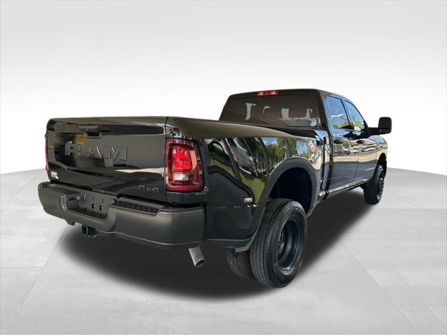 2025 RAM Ram 3500 RAM 3500 TRADESMAN CREW CAB 4X4 8 BOX