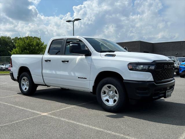 2025 RAM Ram 1500 RAM 1500 TRADESMAN QUAD CAB 4X4 64 BOX