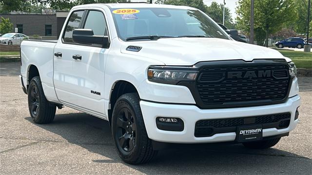 2025 RAM Ram 1500 RAM 1500 TRADESMAN QUAD CAB 4X4 64 BOX