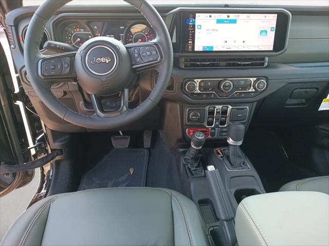 2025 Jeep Gladiator GLADIATOR MOJAVE X 4X4