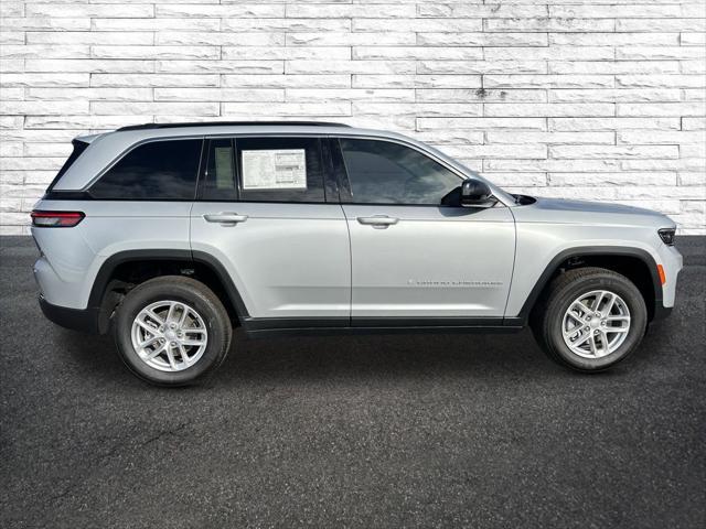 2025 Jeep Grand Cherokee GRAND CHEROKEE LAREDO X 4X2