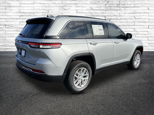 2025 Jeep Grand Cherokee GRAND CHEROKEE LAREDO X 4X2