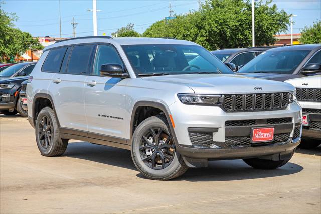 2025 Jeep Grand Cherokee GRAND CHEROKEE L ALTITUDE 4X2