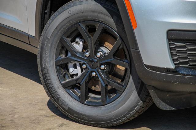 2025 Jeep Grand Cherokee GRAND CHEROKEE L ALTITUDE 4X2