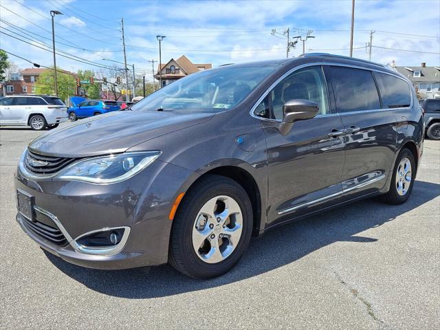 2018 Chrysler Pacifica Hybrid Touring L